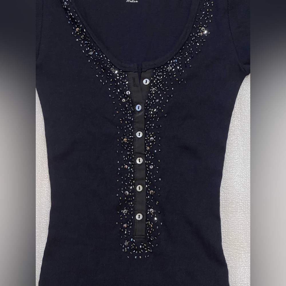 New Era Black Short Sleeve Ribbed Henley Top – Juniors Medium - Picture 8 of 14